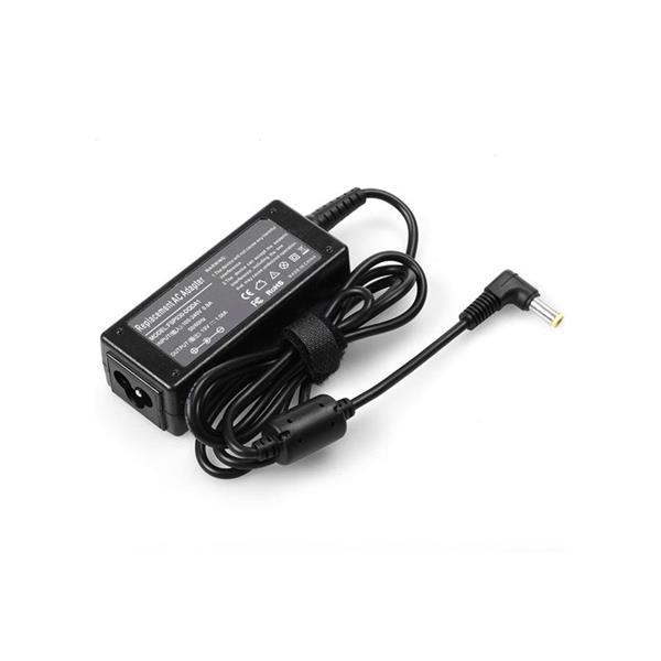 Polnilec 19V 2,37A 5,5mm 2,5mm